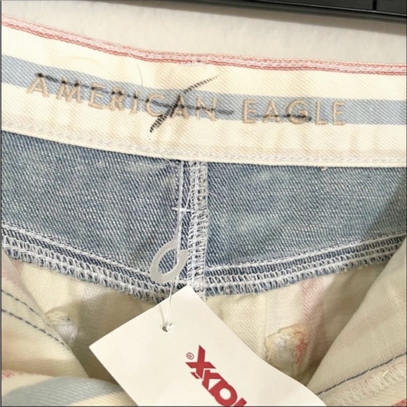 American Eagle White Striped Mom Shorts - Picture 8 of 12